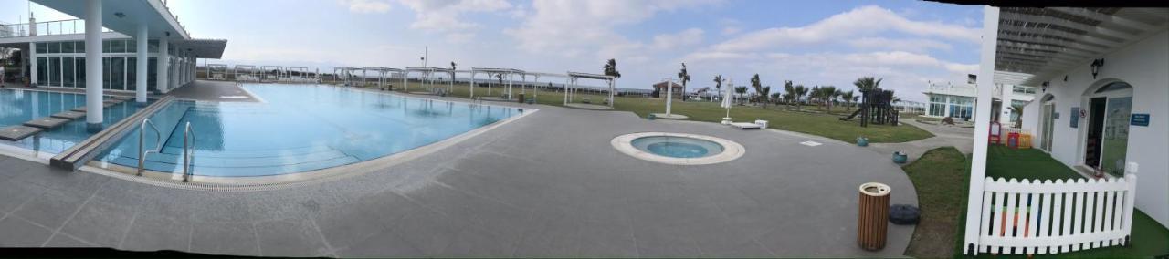 Aphrodite Beachfront Apartment Ghaziveran Exterior foto